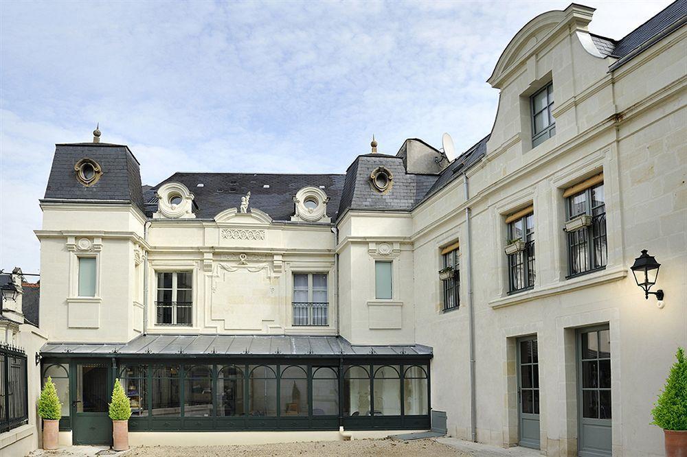 Logis Hotel Restaurant La Boule D'Or Chinon Bagian luar foto